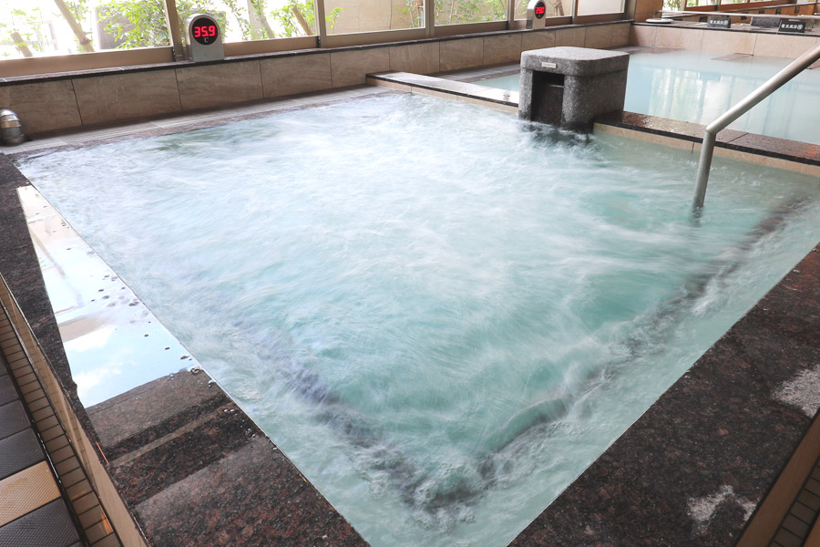 内湯の不感の湯