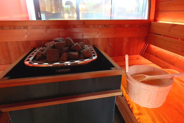 バレルサウナのサウナストーン