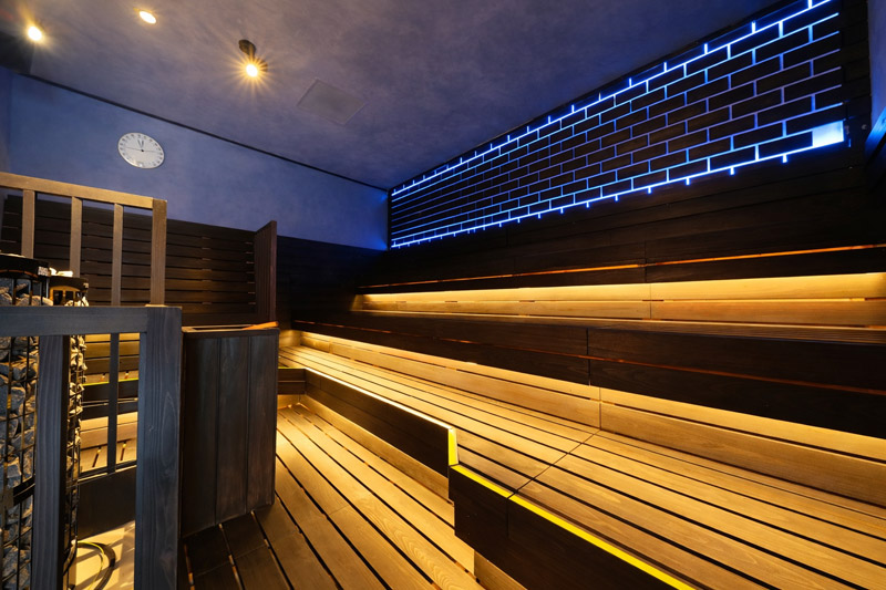 瞑想サウナの室内。