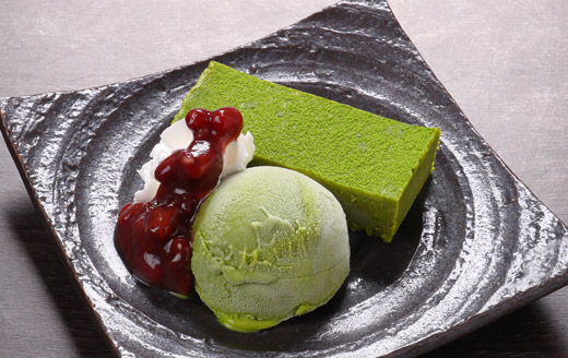 抹茶アイスと抹茶のテリーヌ